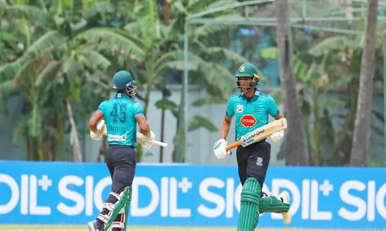 ব্যাটিং বিপর্যয়ে মোহামেডান অলআউট ১৯০ রানে