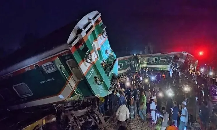 ১৭ ঘণ্টা পরও শেষ হয়নি উদ্ধার কাজ