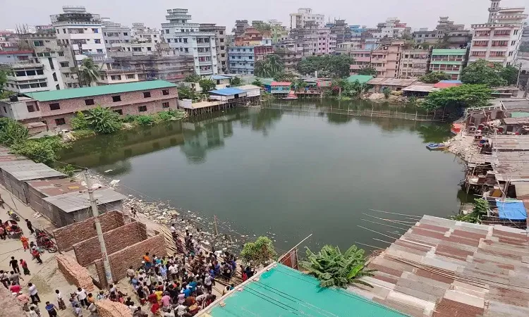 ডিআইটি পুকুর রক্ষার মানববন্ধনে পুলিশী বাধায় বিএনসিএ'র নিন্দা
