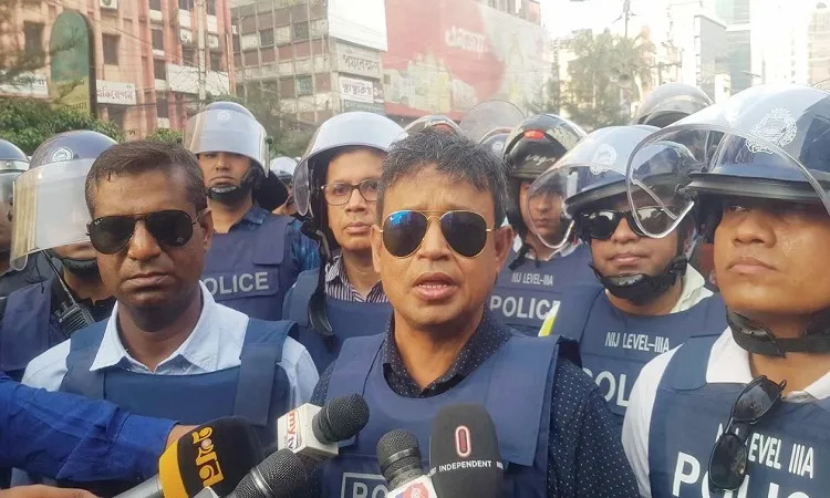 সন্ত্রাসী কায়দায় হামলা চালিয়েছে বিএনপি: ডিবি প্রধান