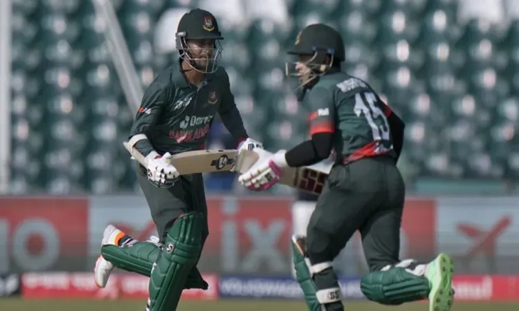 সাকিব-মুশফিকের লড়াইয়ের পরও দু’শোর আগেই অলআউট বাংলাদেশ