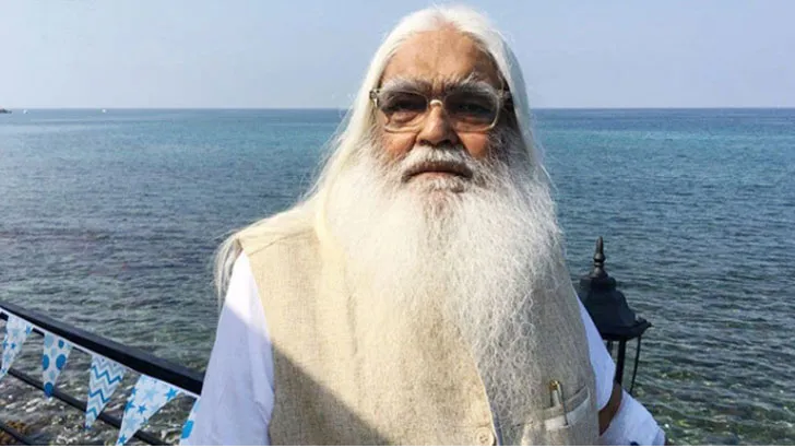 বায়তুল মোকাররমে সিরাজুল আলম খানের প্রথম জানাজা, নোয়াখালীতে দাফন