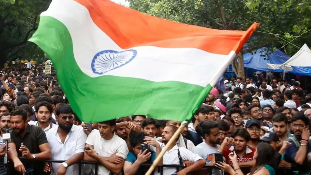 আন্দোলন প্রত্যাহার করল ককরোচ জনতা পার্টি