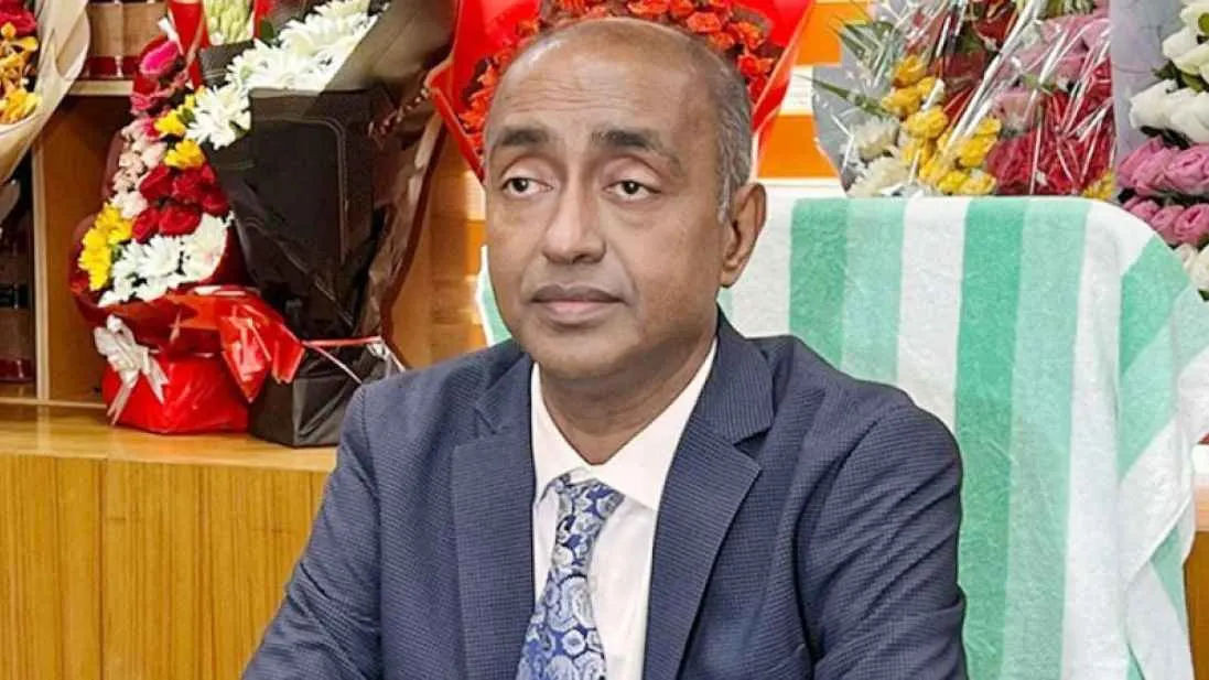 ‘খায়রুল হক জ্ঞানপাপী, জুডিশিয়ারি ধ্বংস করেছেন বিচারপতি মাহমুদ’