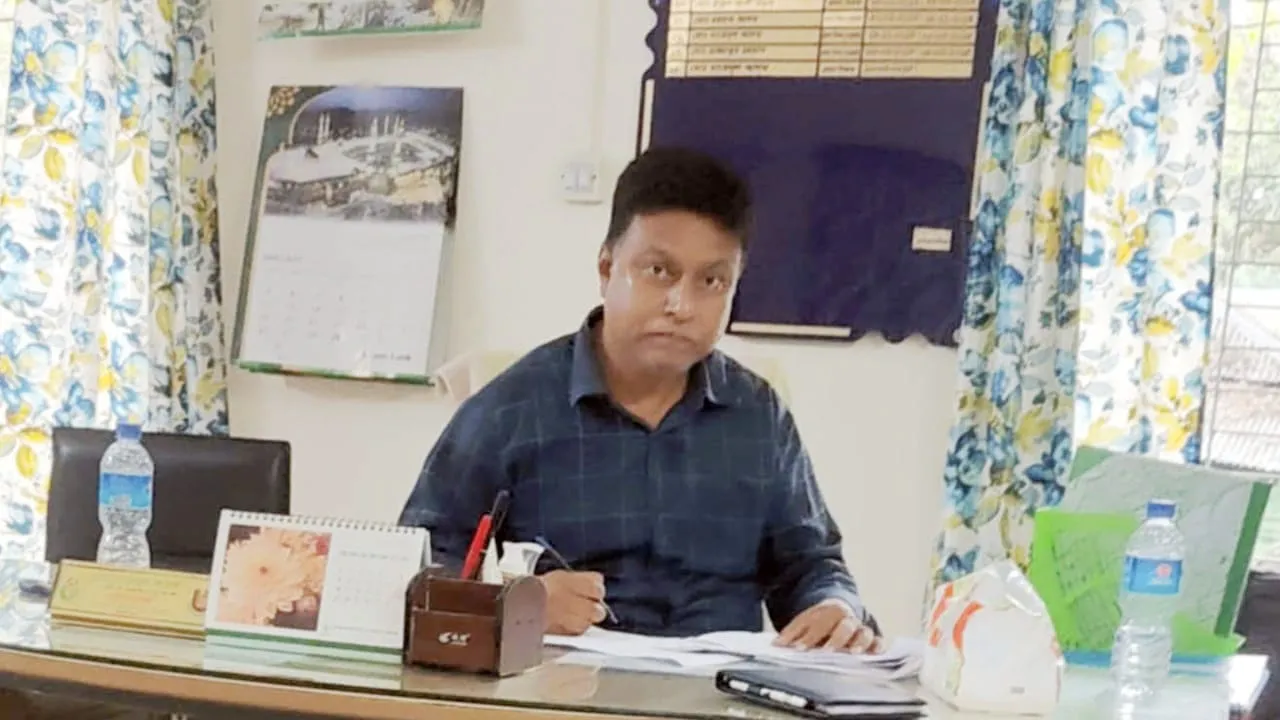 ভুয়া বিএড সনদে প্রধান শিক্ষক হওয়ার অভিযোগ সেই অধ্যক্ষের বিরুদ্ধে