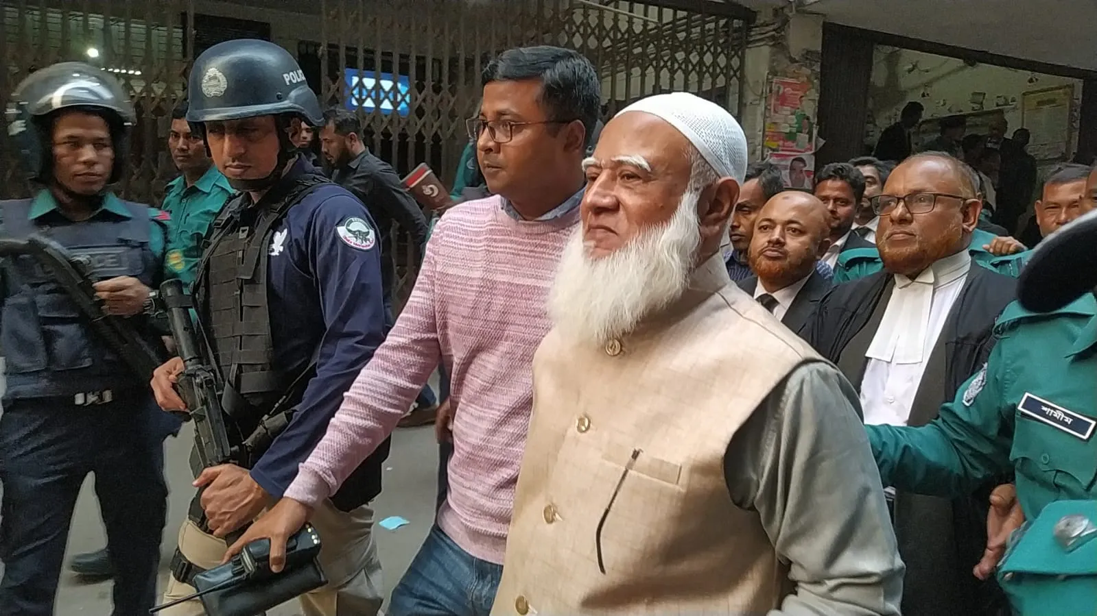 ফের রিমান্ডে জামায়াত আমির, তীব্র নিন্দা ও প্রতিবাদ