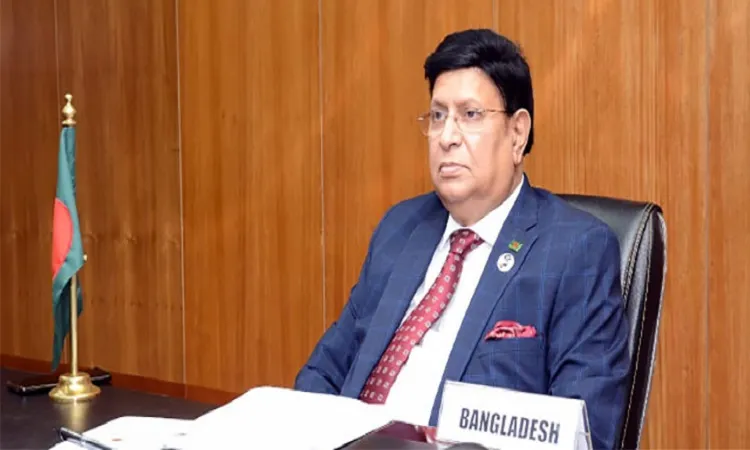 প্রধানমন্ত্রীর নয়াদিল্লি সফরে নেই পররাষ্ট্রমন্ত্রী