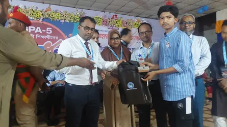 জিপিএ-৫ প্রাপ্তদেরকে চরফ্যাশন সমিতি'র সংবর্ধনা