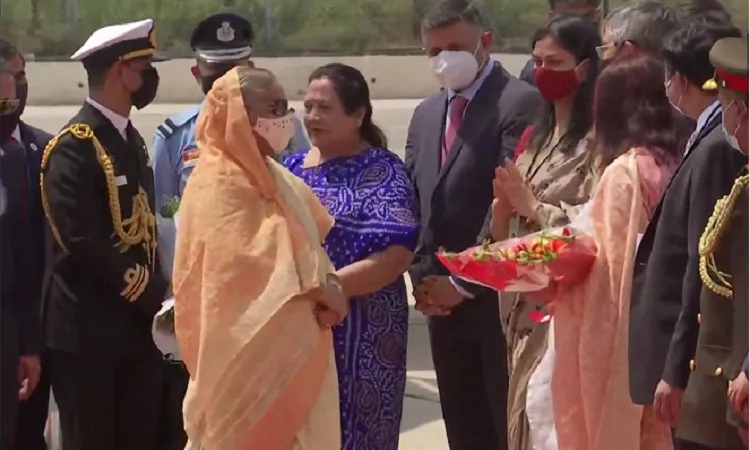 ভারতের নয়াদিল্লিতে পৌঁছেছেন প্রধানমন্ত্রী শেখ হাসিনা