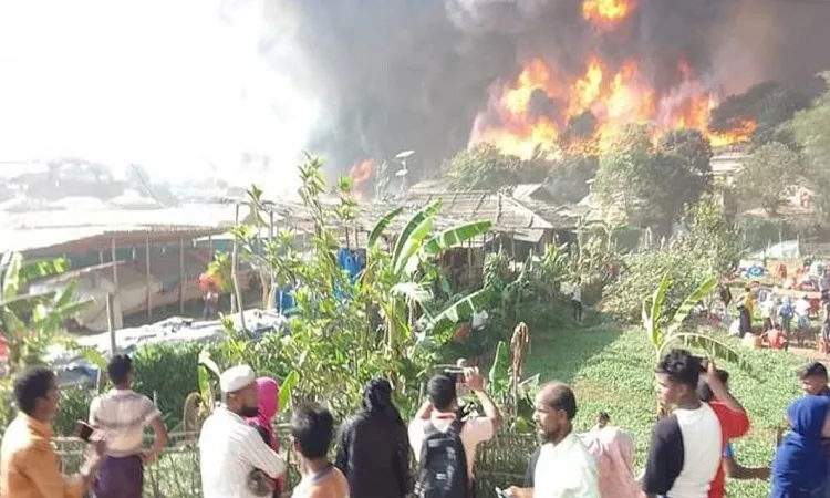 ৩ ঘণ্টা পর রোহিঙ্গা ক্যাম্পের আগুন নিয়ন্ত্রণে