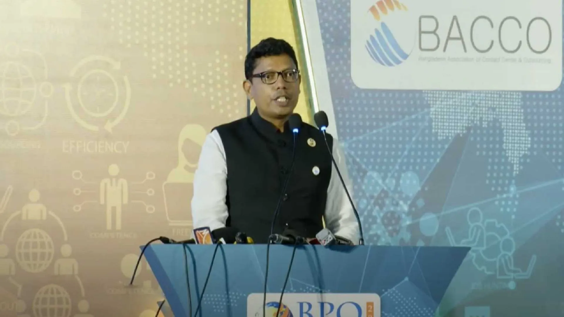 স্মার্ট বাংলাদেশ গড়তে চার খাতে দক্ষ মানবসম্পদ প্রয়োজন : পলক