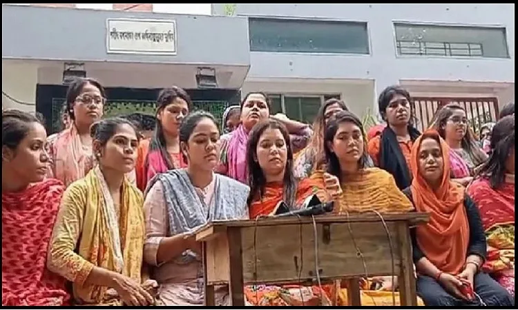 ইডেন কলেজ ছাত্রলীগের ১৭ নেত্রী বহিষ্কার