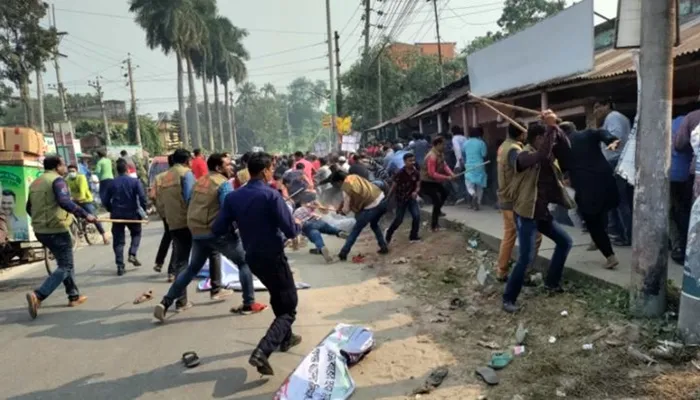 নাটোরে বিএনপি-পুলিশ সংঘর্ষ, সাংবাদিকসহ আহত ২০
