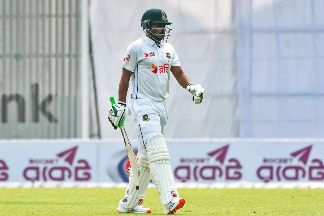 ব্যাটিং ব্যর্থতায় পরাজয়ের শঙ্কায় বাংলাদেশ!