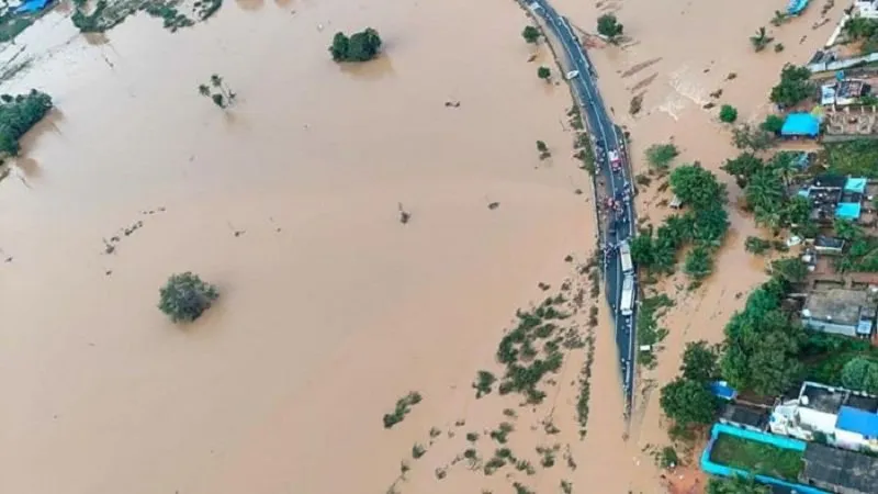 অন্ধ্রপ্রদেশে বন্যায় মৃত্যু বেড়ে ৩৪