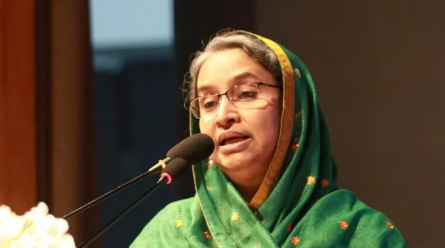 যেসব শিক্ষার্থী টিকা নেয়নি তারা অনলাইনে ক্লাস করবে: শিক্ষামন্ত্রী