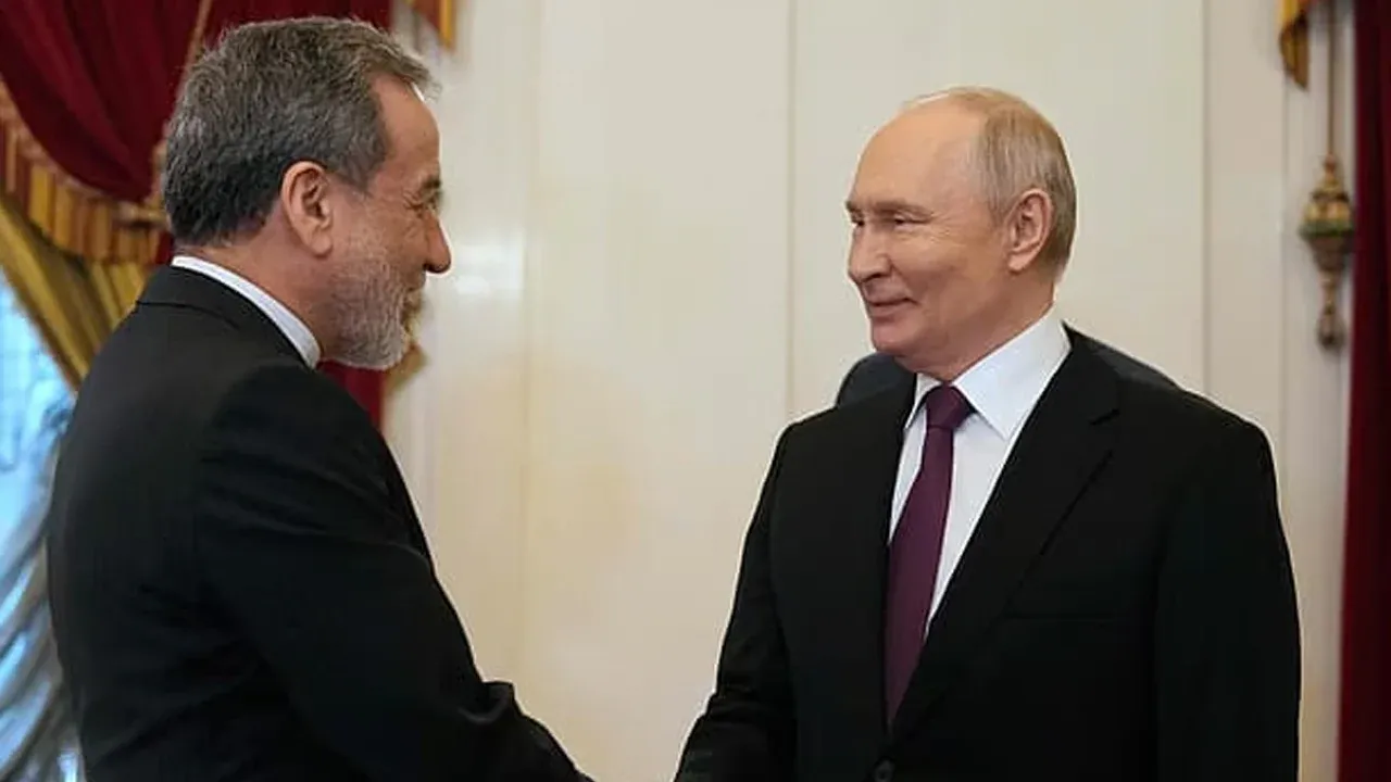 হরমুজ প্রণালি নিয়ন্ত্রণের পূর্ণ অধিকার ইরানের আছে: রাশিয়া