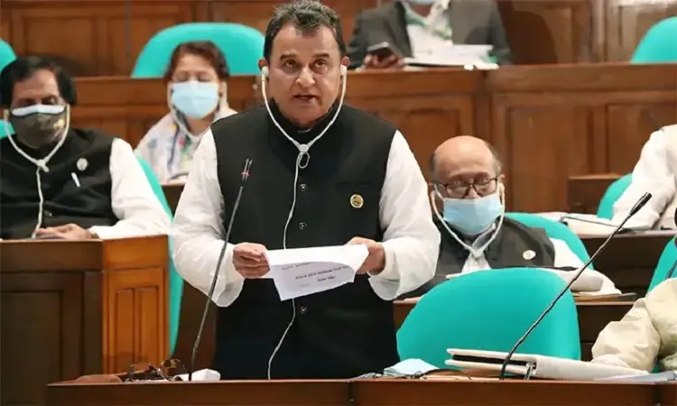 সংসদে প্রস্তাবিত বাজেট পেশ করছেন অর্থমন্ত্রী