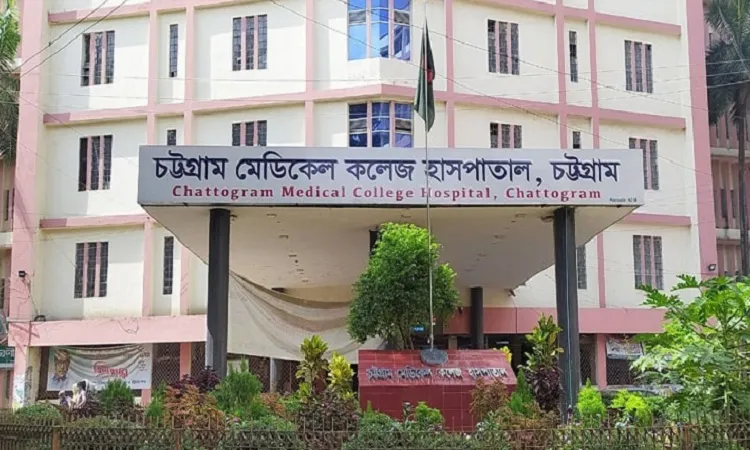 চট্টগ্রামে বসতঘরে আগুন, মা ও দুই সন্তান নিহত