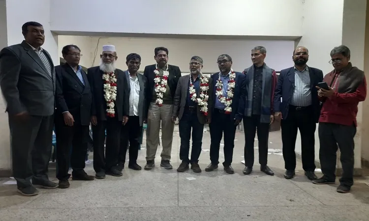 ঢাকা সাংবাদিক সমবায় সমিতির সভাপতি সদরুল সম্পাদক দোলন