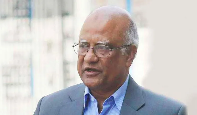 ড. খন্দকার মোশাররফ হোসেন হাসপাতালে ভর্তি