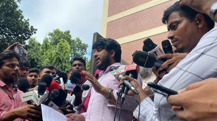 ‘বুয়েটের আটক শিক্ষার্থীরা রাষ্ট্রবিরোধী কার্যকলাপে জড়িত নয়’