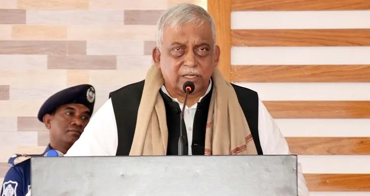 পুলিশের বীরত্বে দুর্বার গতিতে এগিয়ে যাচ্ছে দেশ: স্বরাষ্ট্রমন্ত্রী