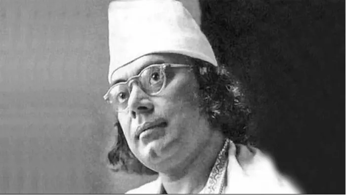 জাতীয় কবি কাজী নজরুল ইসলামের ১২৪তম জন্মবার্ষিকী আজ
