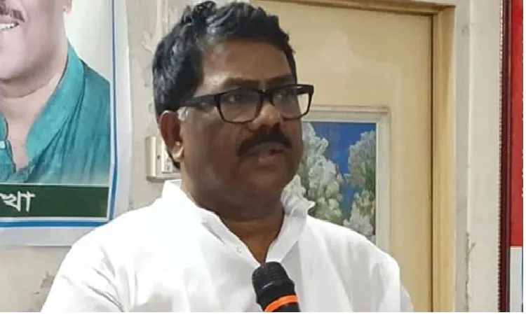 আ.লীগকে টেনেহিঁচড়ে ক্ষমতা থেকে নামানো হবে: দুলু