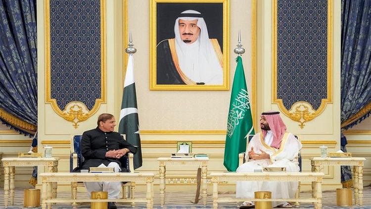 Pakistan, Saudi Arabia to discuss extending term of $3b loan