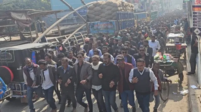 রাশেদ খানের মনোনয়নে বিএনপি নেতাকর্মীদের বিক্ষোভ