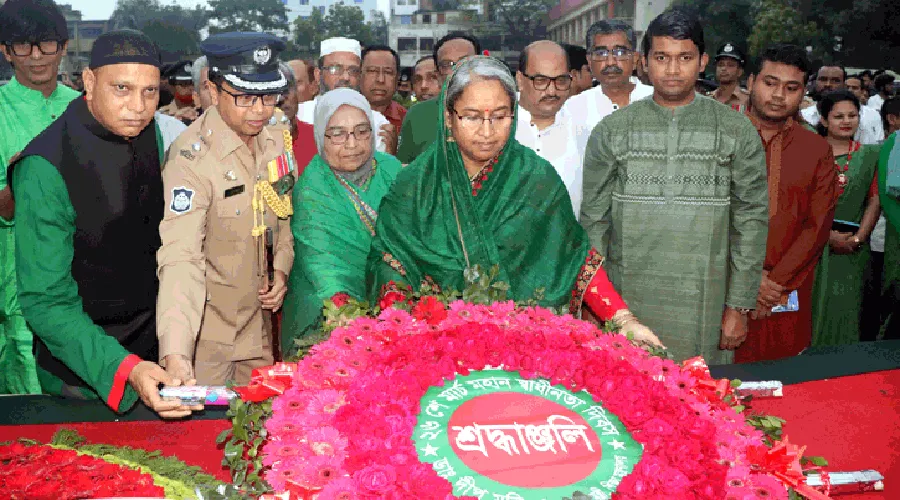 স্বাধীনতা দিবসে বীর শহীদদের প্রতি শিক্ষামন্ত্রীর শ্রদ্ধা