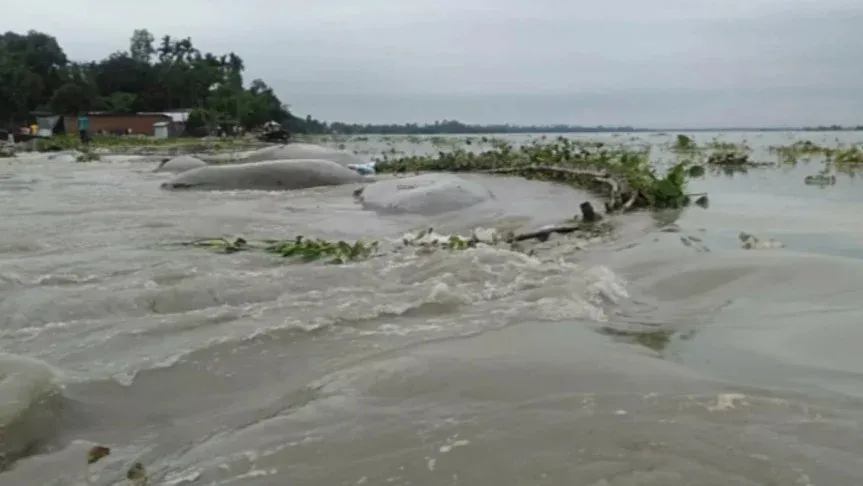 দেশের উত্তর-পূর্বাঞ্চলের জেলাগুলোতে আকস্মিক বন্যার সতর্কতা জারি
