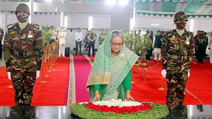 ঐতিহাসিক মুজিবনগর দিবস, বঙ্গবন্ধুর প্রতিকৃতিতে প্রধানমন্ত্রীর শ্রদ্ধা