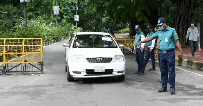 ১৫ আগস্ট: রাজধানীতে গাড়ি চলাচলে পুলিশের নির্দেশনা