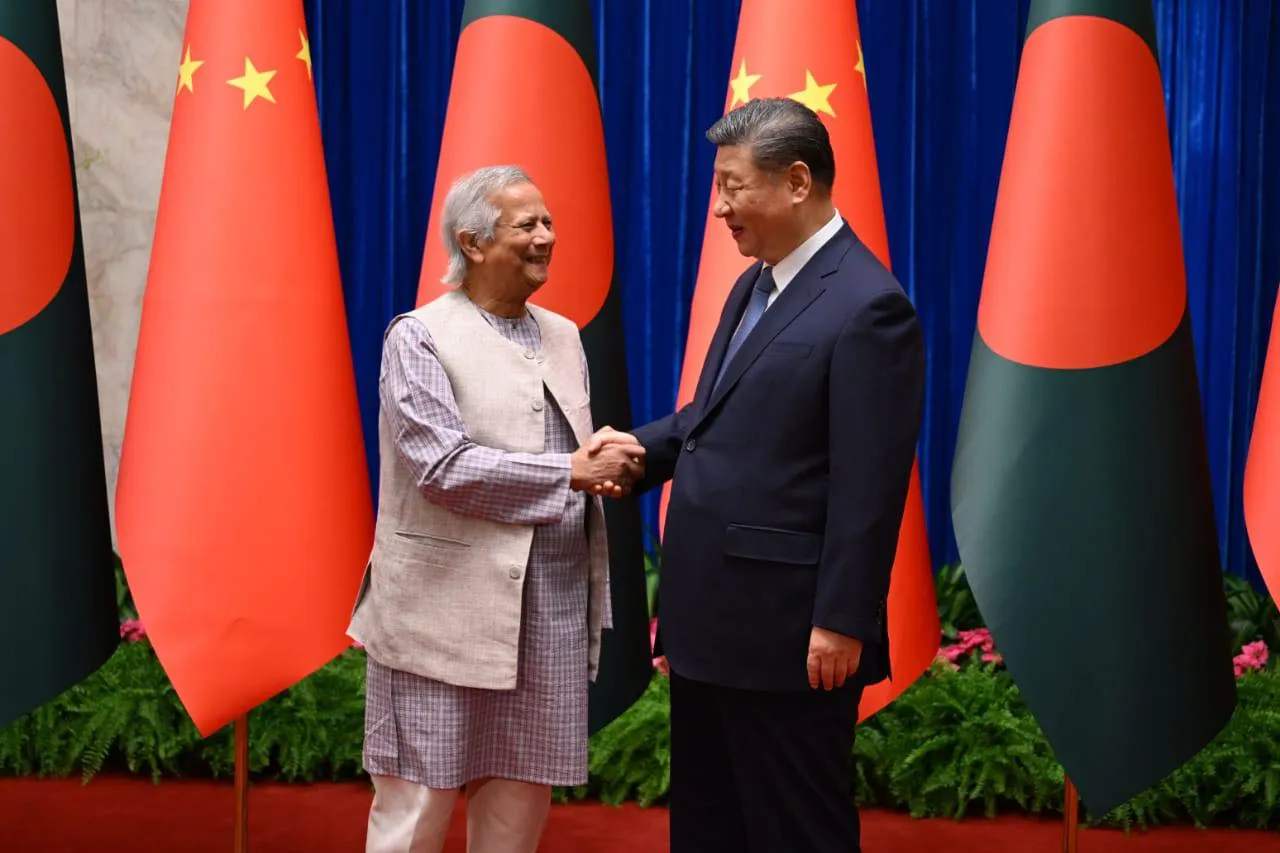 চীনা প্রেসিডেন্টের সঙ্গে প্রধান উপদেষ্টার  বৈঠক
