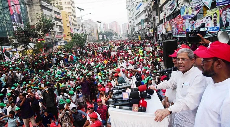 রিজার্ভের টাকা চিবিয়ে নয় গিলে খেয়েছে : মির্জা ফখরুল