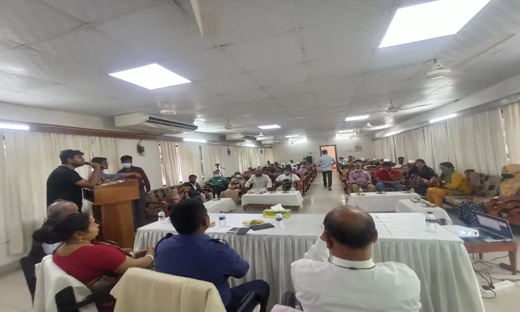 পাঠ্য বইয়ে শব্দদূষণের প্রভাব সম্পর্কে অধ্যায় রাখার দাবি