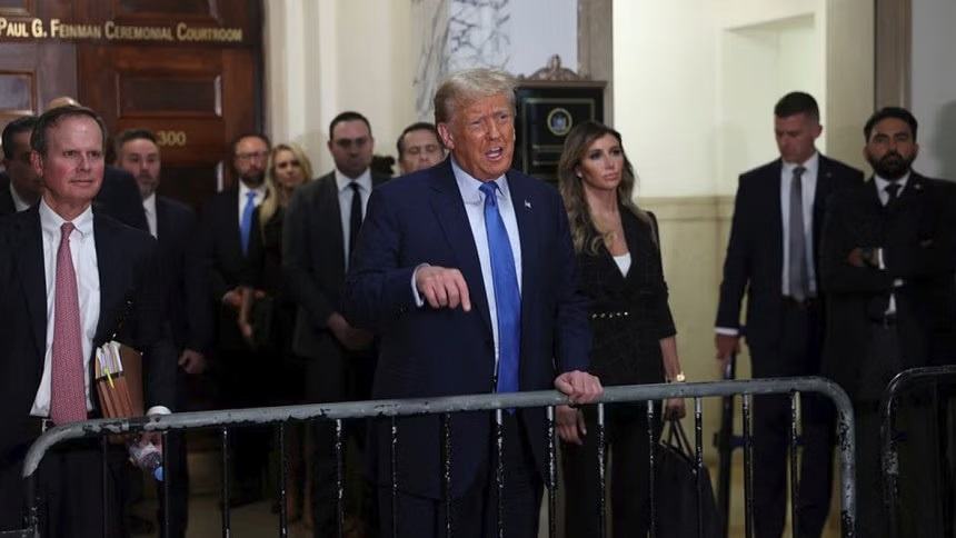 Judge to Trump: This is 'a courtroom, not a political rally'