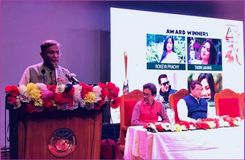দেশের চলচ্চিত্র শিল্প ঘুরে দাঁড়াচ্ছে : তথ্যমন্ত্রী