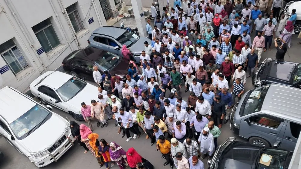 মঙ্গলবারও বিক্ষোভ কর্মসূচি পালন করবেন সচিবালয়ের কর্মচারীরা