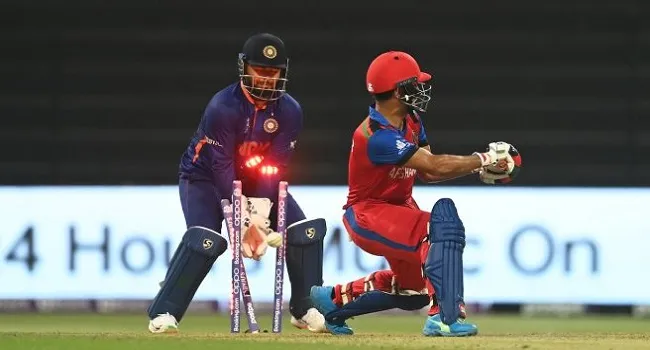 আফগানিস্তানের দুর্বলতায় সেমির স্বপ্ন টিকে থাকলো ভারতের