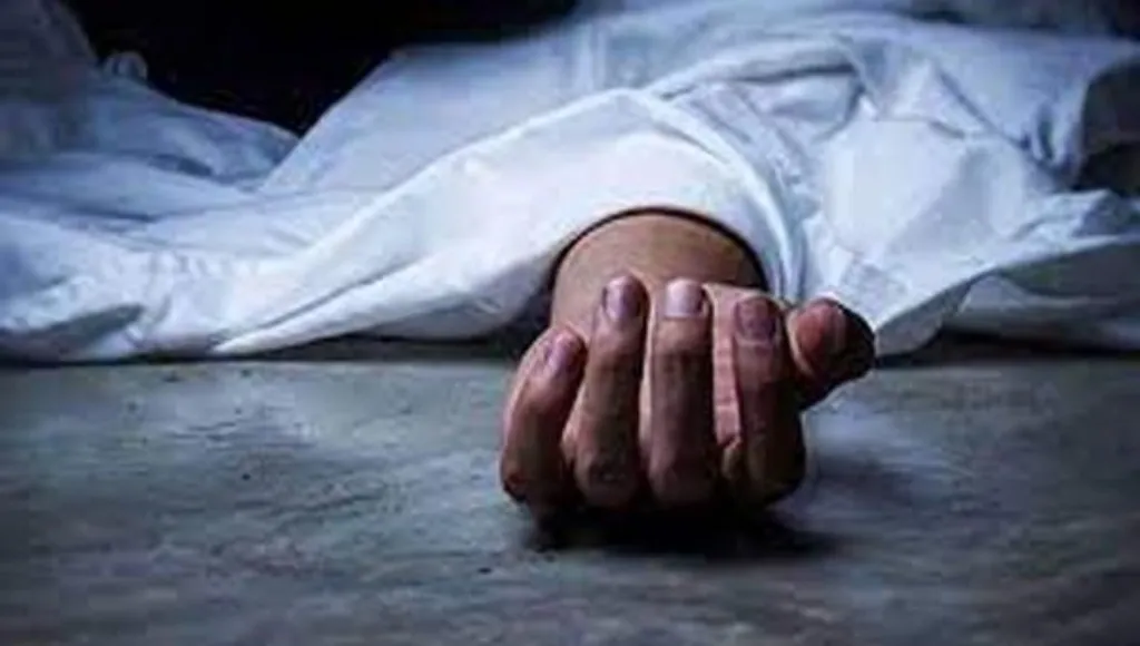 হাত-পা বেঁধে ছাদ থেকে ফেলে কলেজছাত্রকে হত্যার অভিযোগ