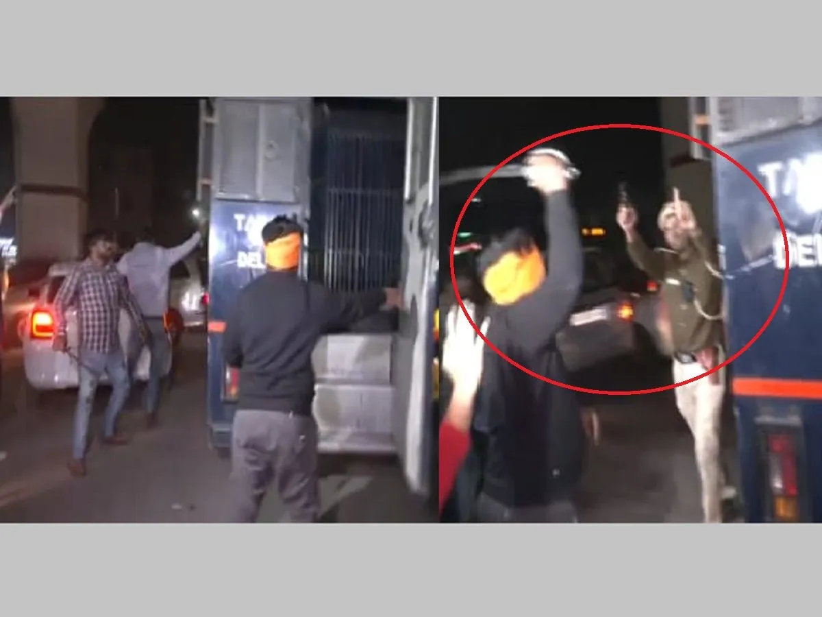 দিল্লিতে তলোয়ার নিয়ে পুলিশের গাড়িতে হামলা