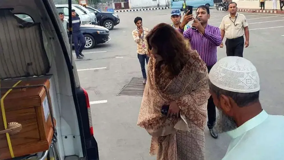 দেশে পৌঁছেছে ইরাকে মিসাইল হামলায় নিহত শ্রাবণের নিথর দেহ