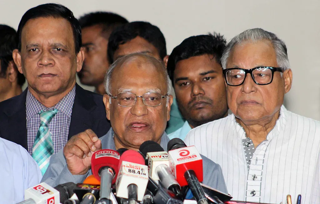 গোলাপবাগ মাঠে বেলা ১১টায় শুরু হবে সমাবেশ : খন্দকার মোশাররফ