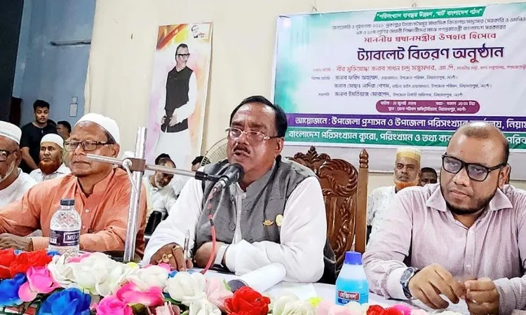 বিদেশ থেকে এক ছটাক চালও আমদানি করতে হবে না: খাদ্যমন্ত্রী
