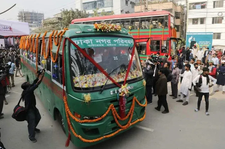 টিকিট কেটে বাসে উঠতে হবে : মেয়র ব্যারিস্টার তাপস