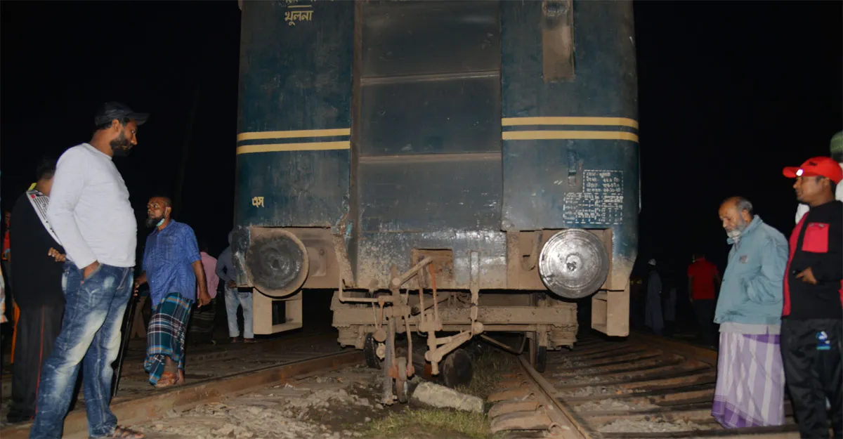 খুলনার সঙ্গে সারা দেশের রেল যোগাযোগ বন্ধ