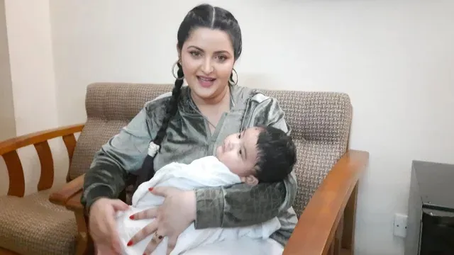 পরীর মাতৃত্বের চার মাস
